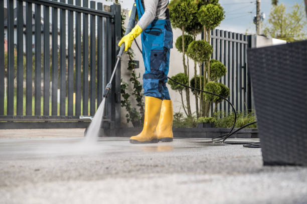 Best Sidewalk and Walkway Cleaning  in Crowley, TX